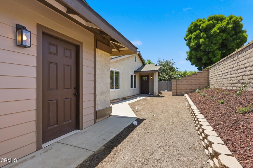 5226 Creekside Road Camarillo, CA 93012 - Photo 28 of 35