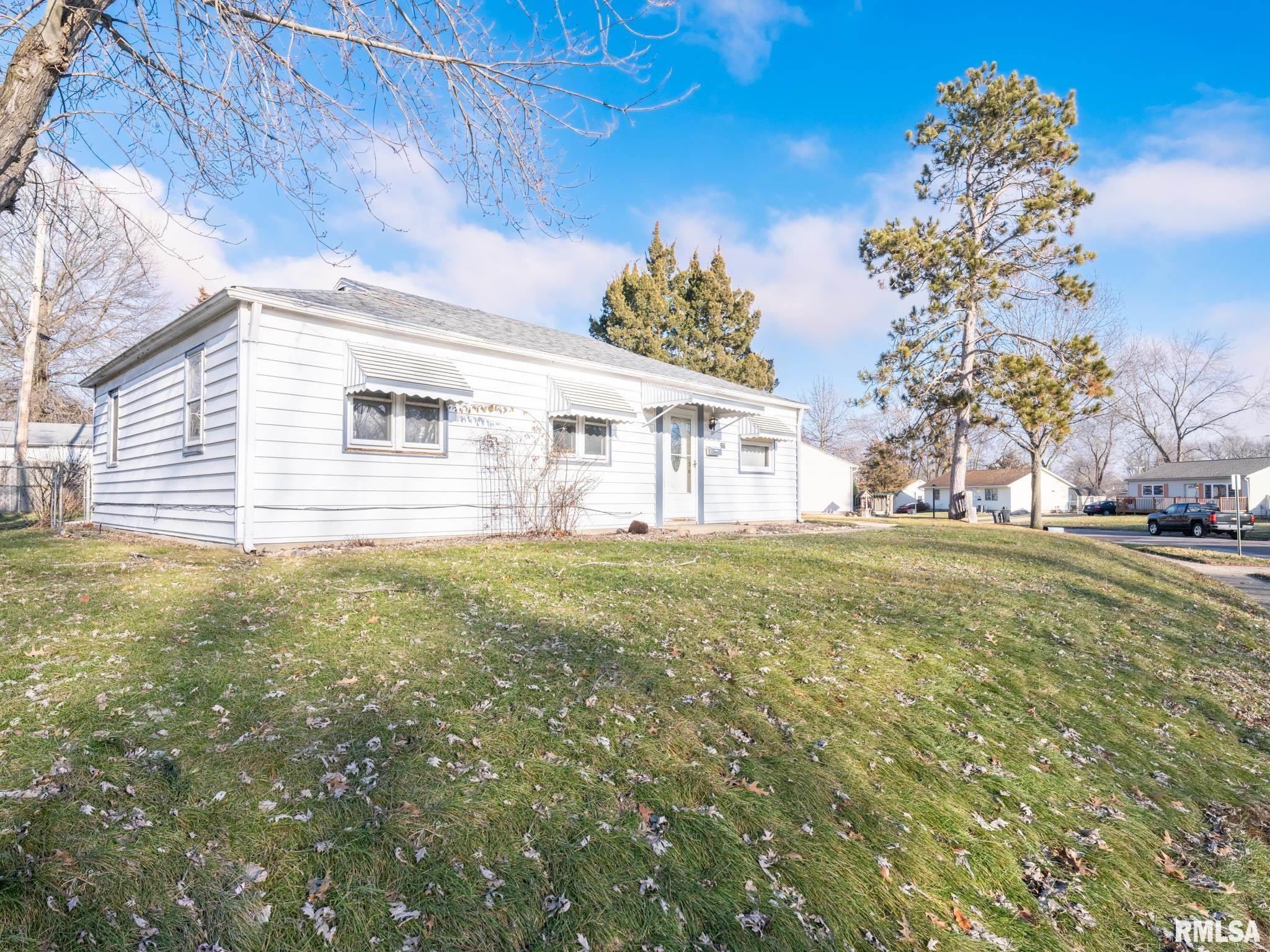 203 Kaskaskia Road Marquette Heights, IL 61554 - Photo 2 of 49 Gallery Image 2