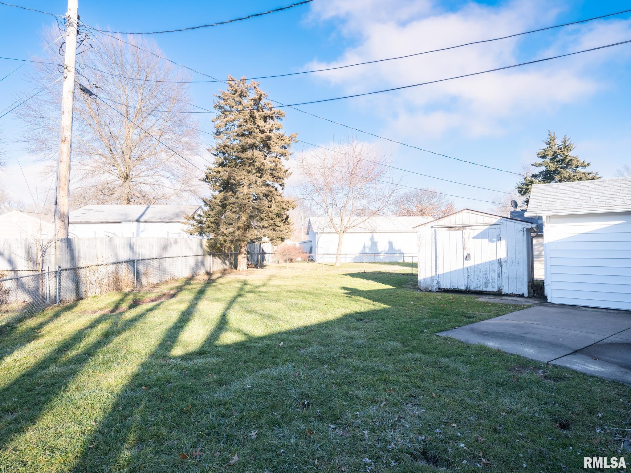 203 Kaskaskia Road Marquette Heights, IL 61554 - Photo 5 of 49 Gallery Image 5