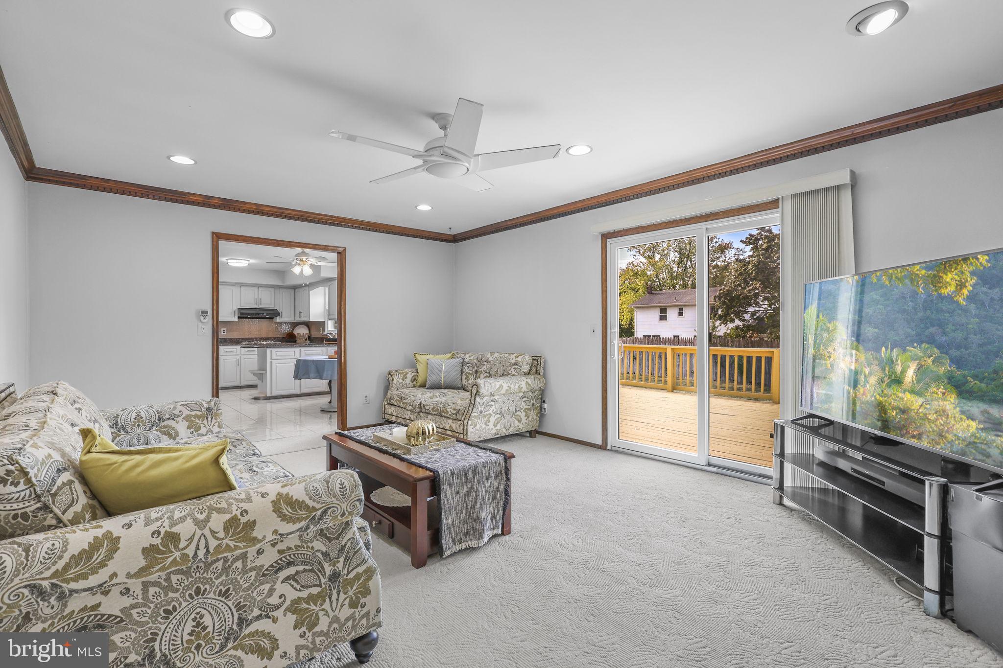 51 Wolfpack Road Hamilton, NJ 08619 - Photo 16 of 47