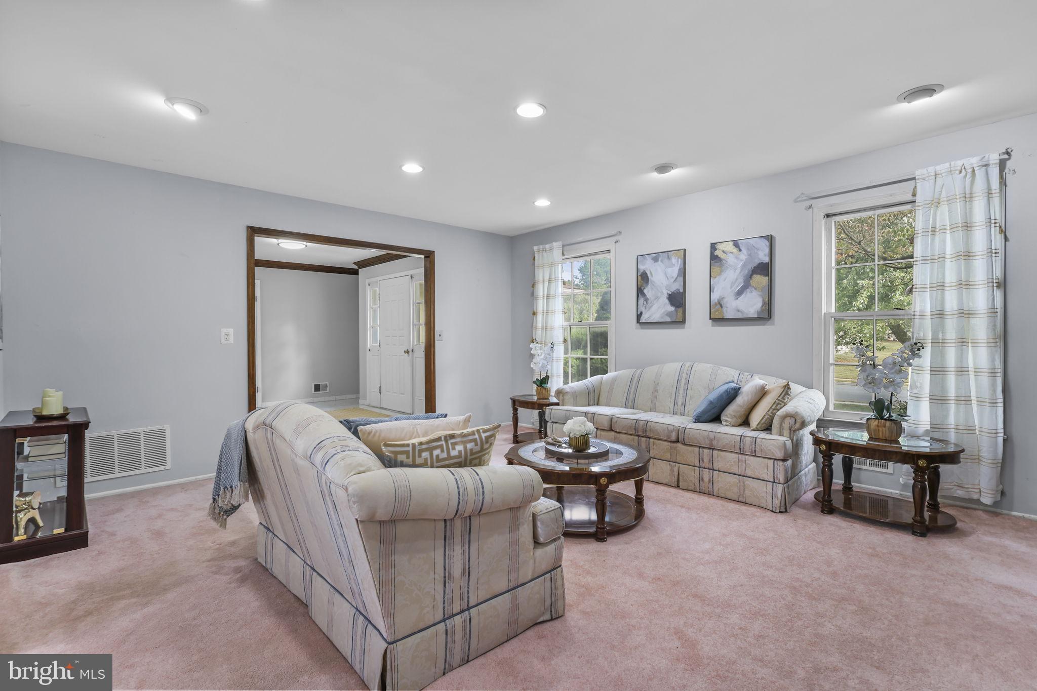 51 Wolfpack Road Hamilton, NJ 08619 - Photo 7 of 47