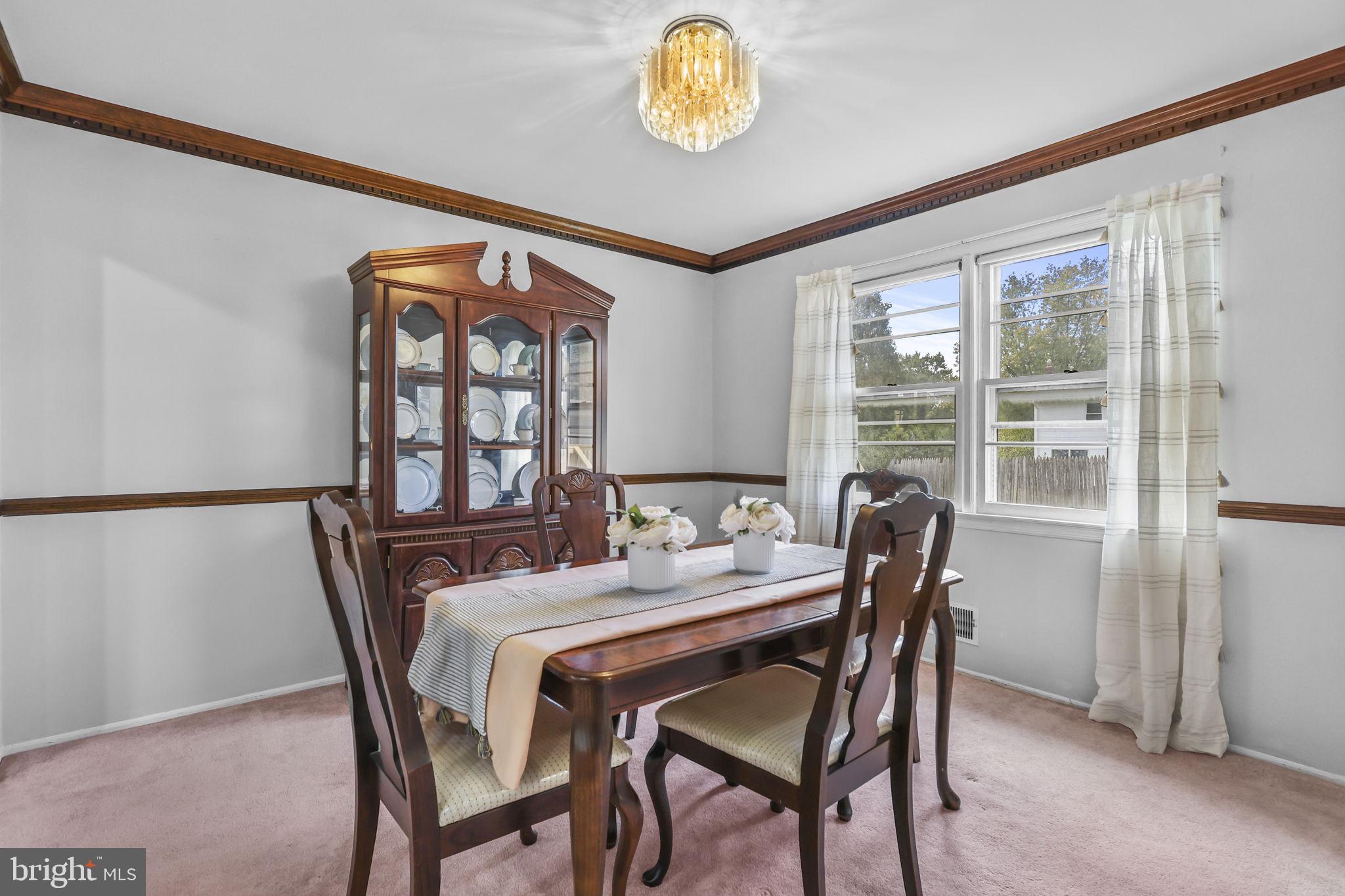 51 Wolfpack Road Hamilton, NJ 08619 - Photo 8 of 47