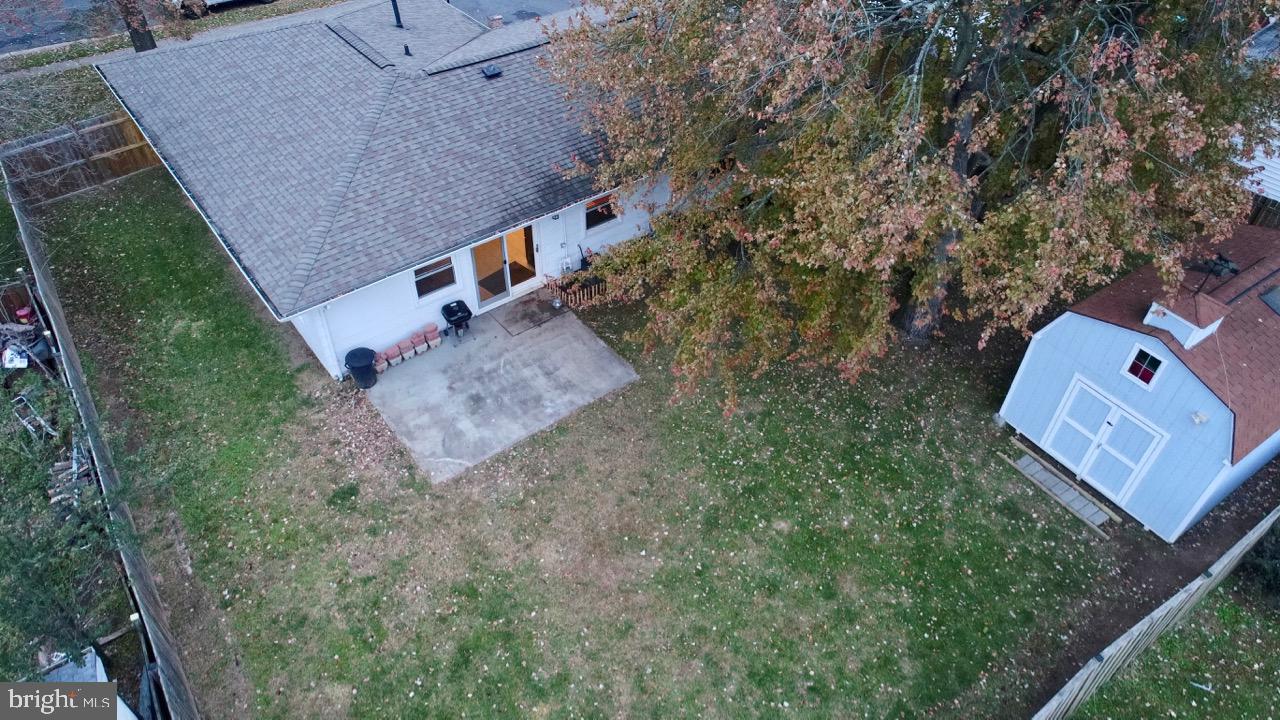 611 West Nettle Tree Road Sterling, VA 20164 - Photo 9 of 31 Gallery Image 9