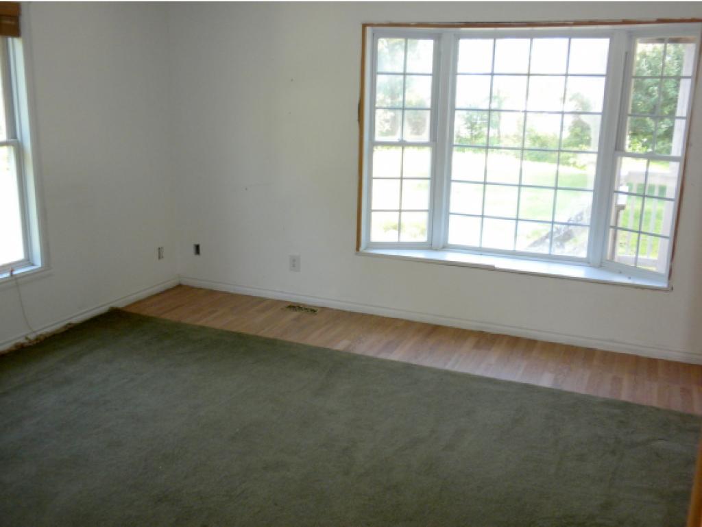 85 Windsor Road Hillsborough, NH 03244 - Photo 3 of 13