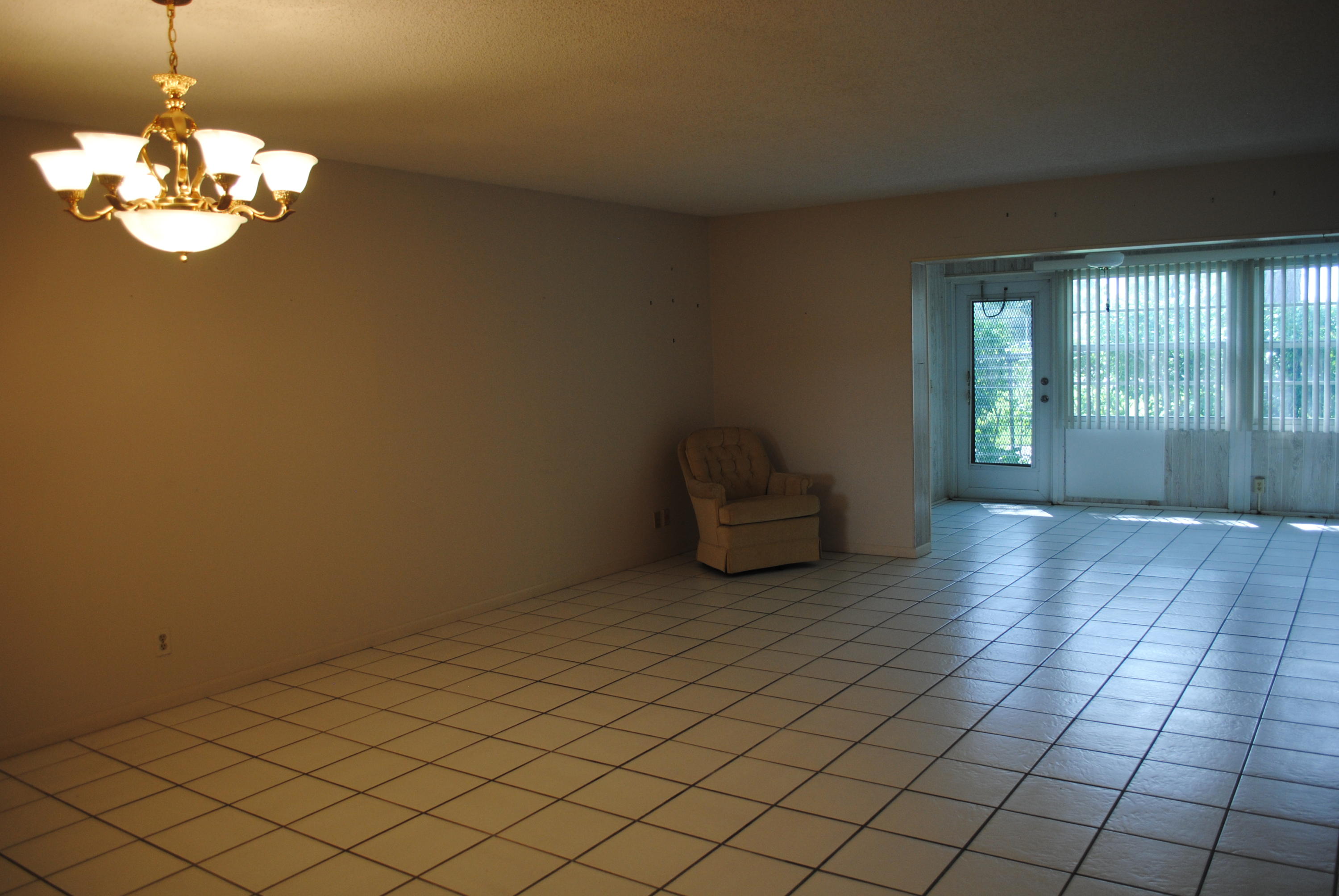 784 Nantucket Circle, Unit B Lake Worth, FL 33467 - Photo 9 of 34 DSC_0008
