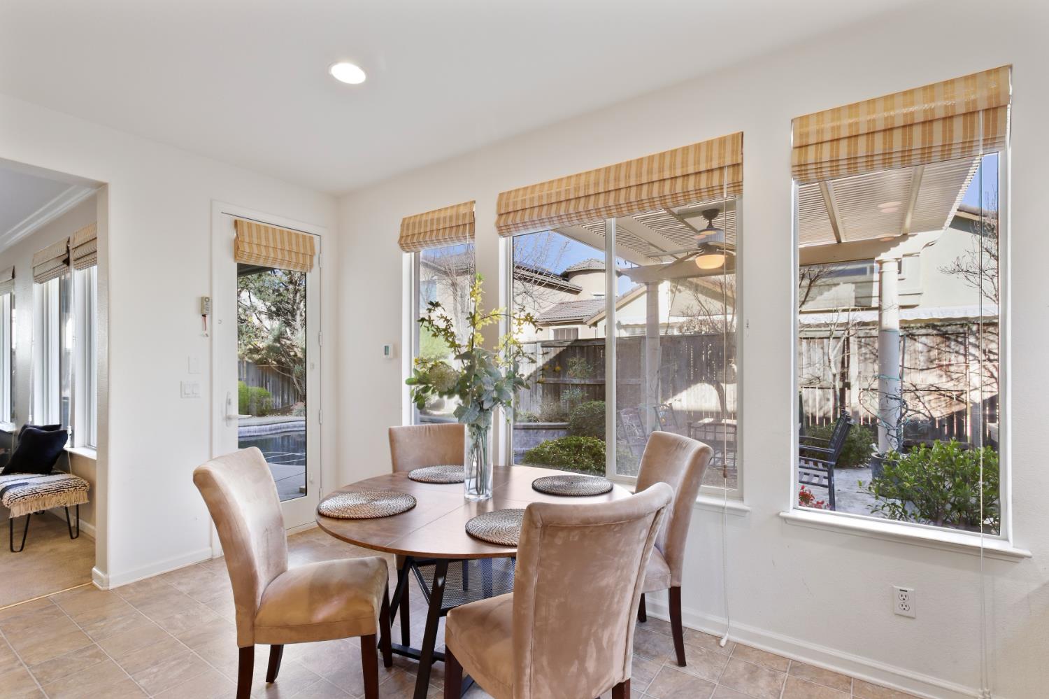 1047 Elsworth Way Folsom, CA 95630 - Photo 24 of 62