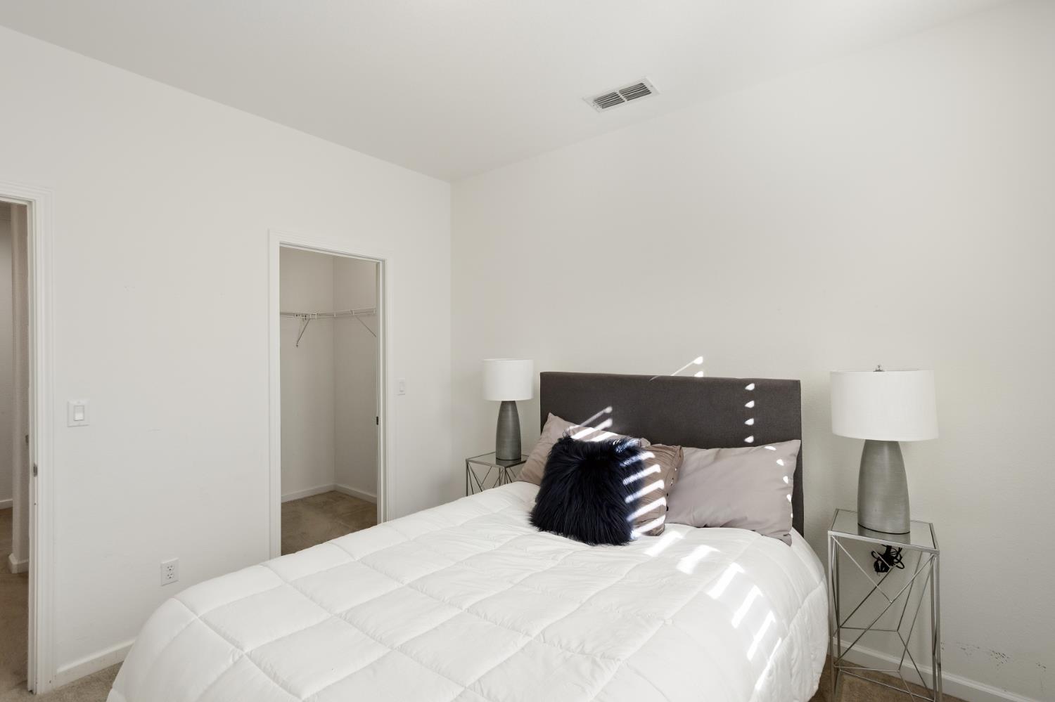 1047 Elsworth Way Folsom, CA 95630 - Photo 38 of 62