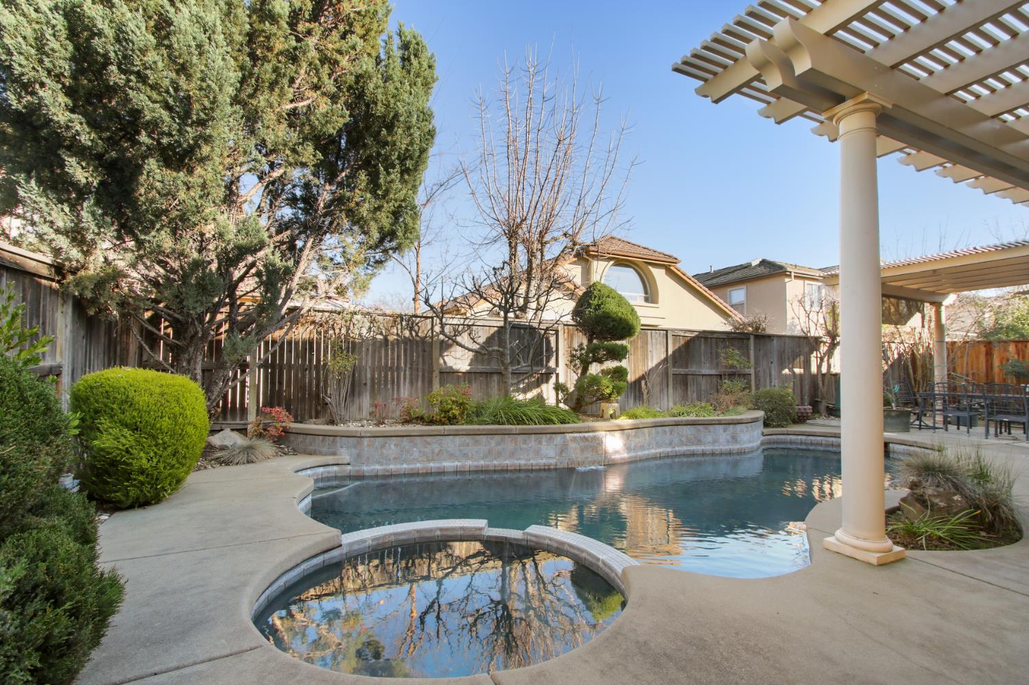 1047 Elsworth Way Folsom, CA 95630 - Photo 46 of 62