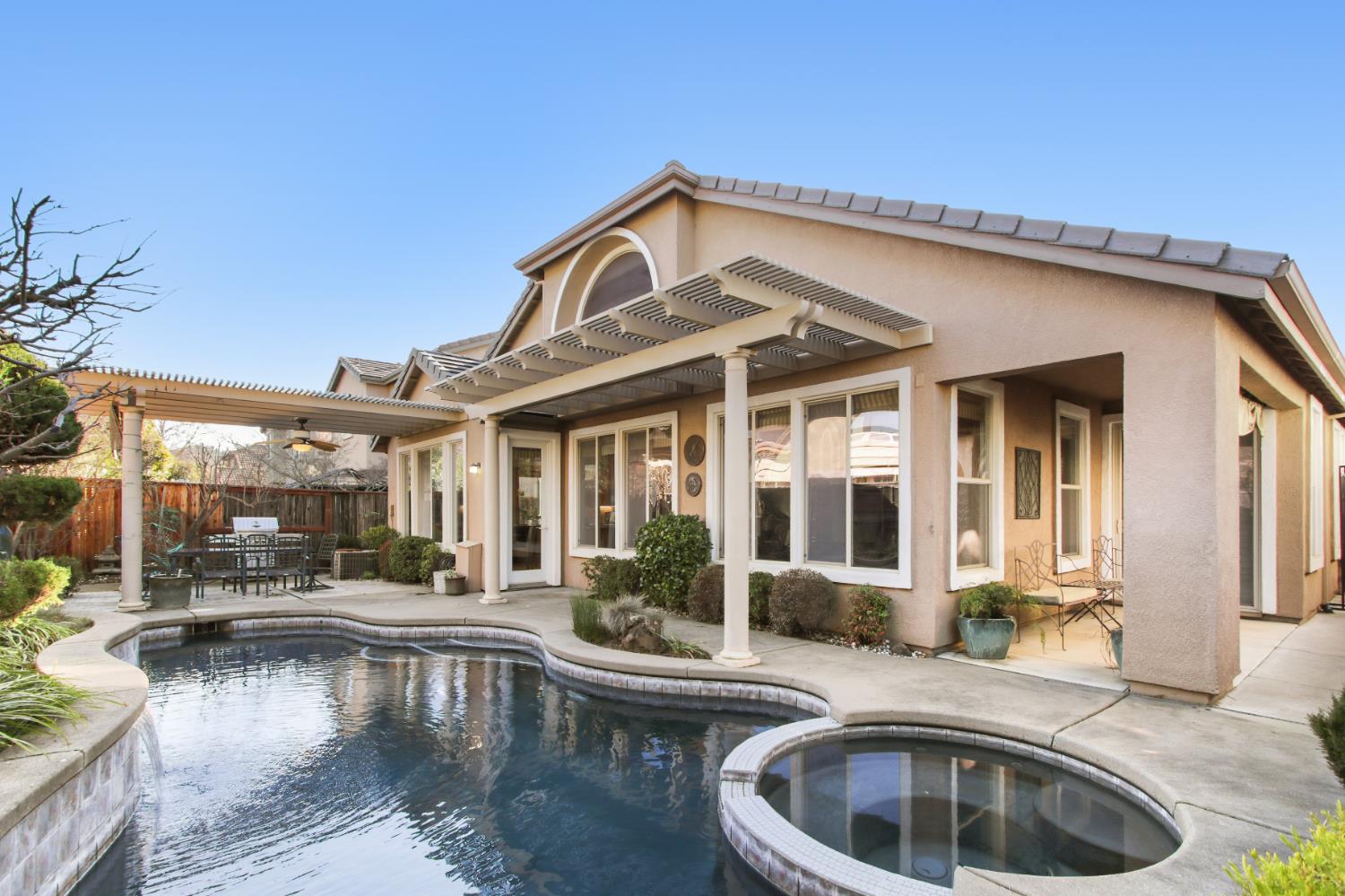 1047 Elsworth Way Folsom, CA 95630 - Photo 48 of 62