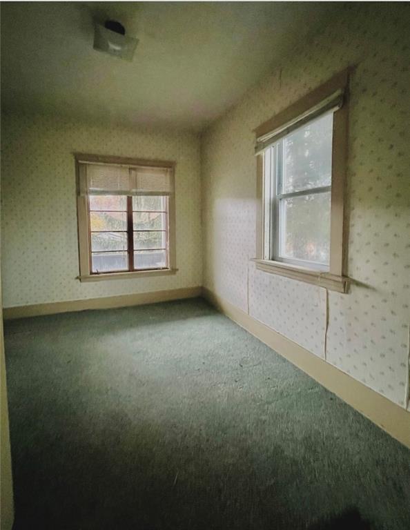 2409 25th Street Beaver Falls, PA 15010 - Photo 10 of 20 an empty room with a window