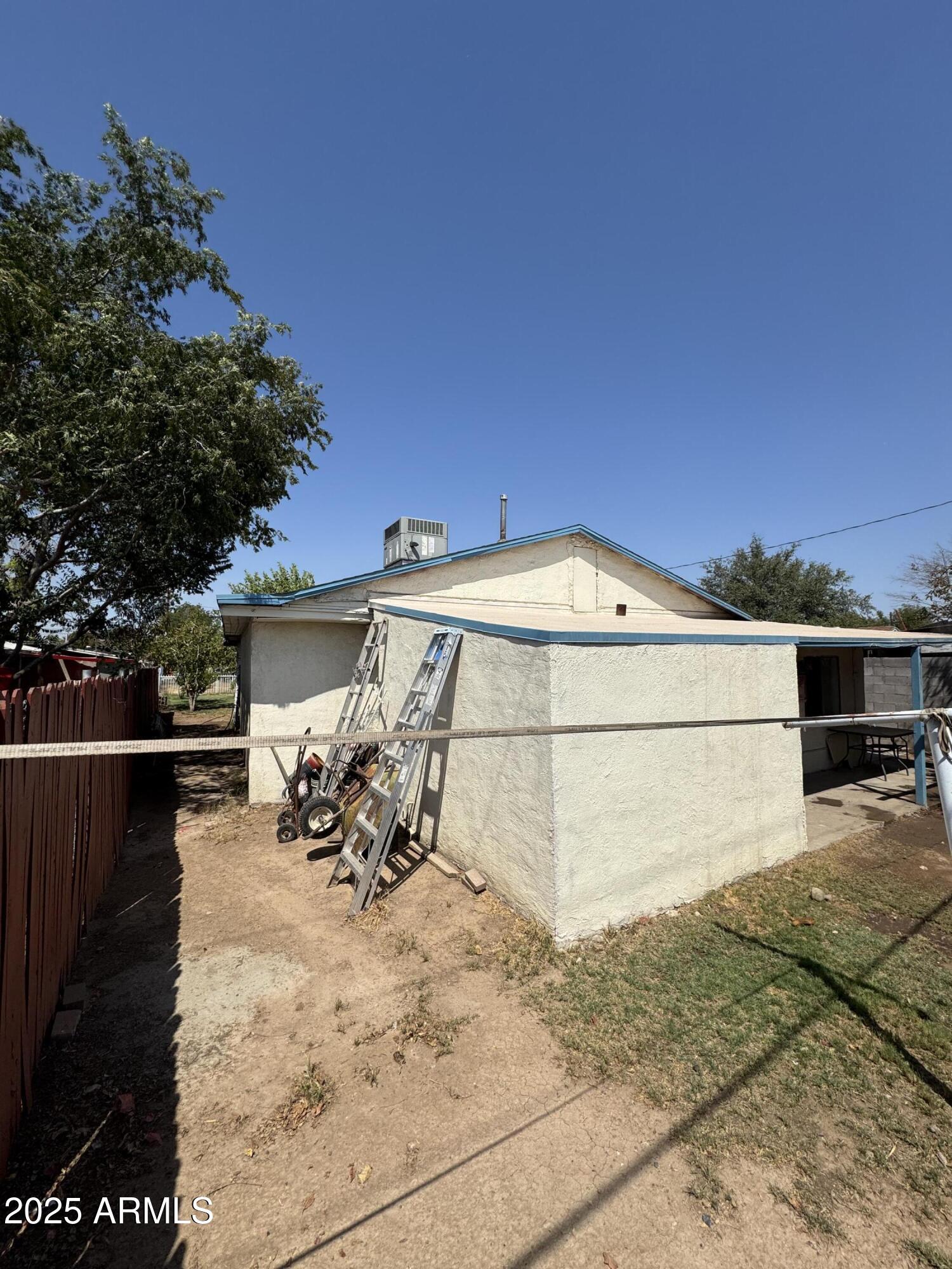 6515 North 59th Drive Glendale, AZ 85301 - Photo 41 of 47 a view of a terrace