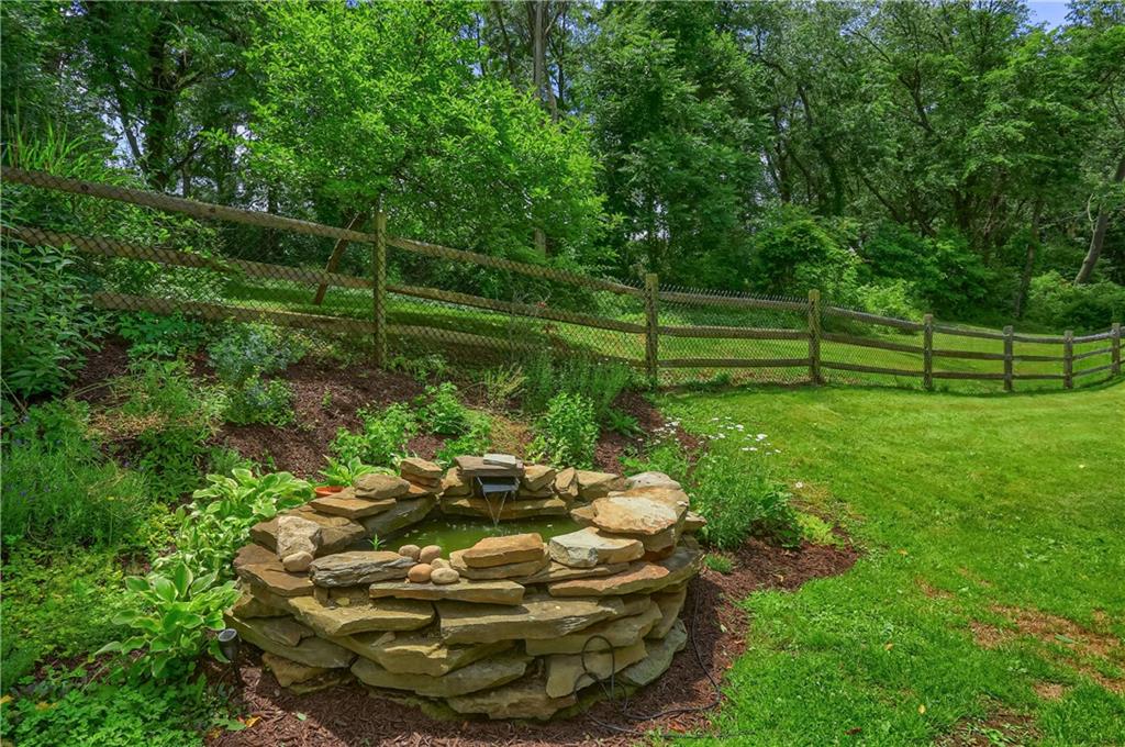 106 Colonial Way Aliquippa, PA 15001 - Photo 45 of 50