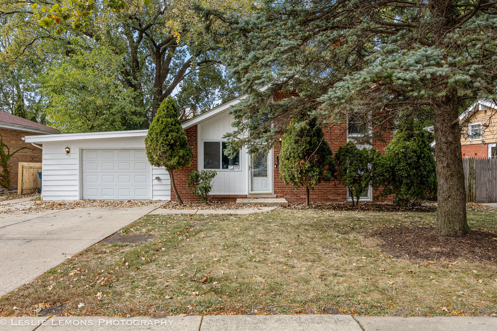 612 Rozanne Drive Addison, IL 60101 - Photo 2 of 33 Gallery Image 2