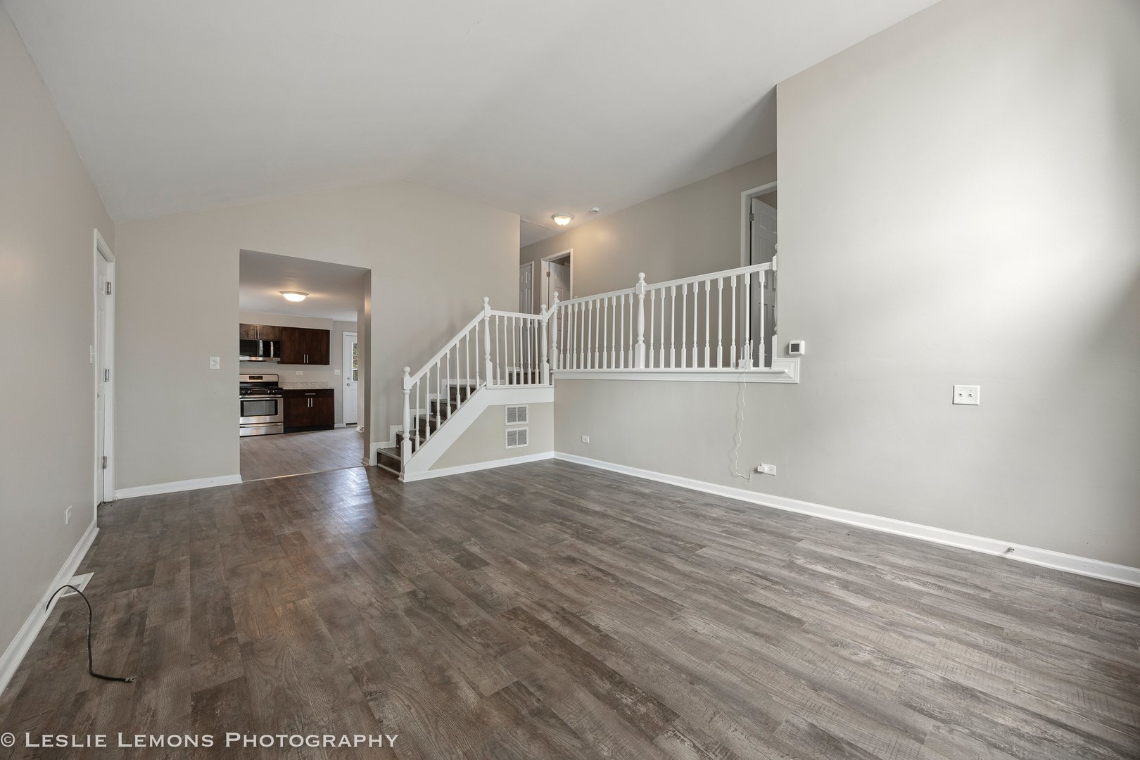 612 Rozanne Drive Addison, IL 60101 - Photo 4 of 33 Gallery Image 4