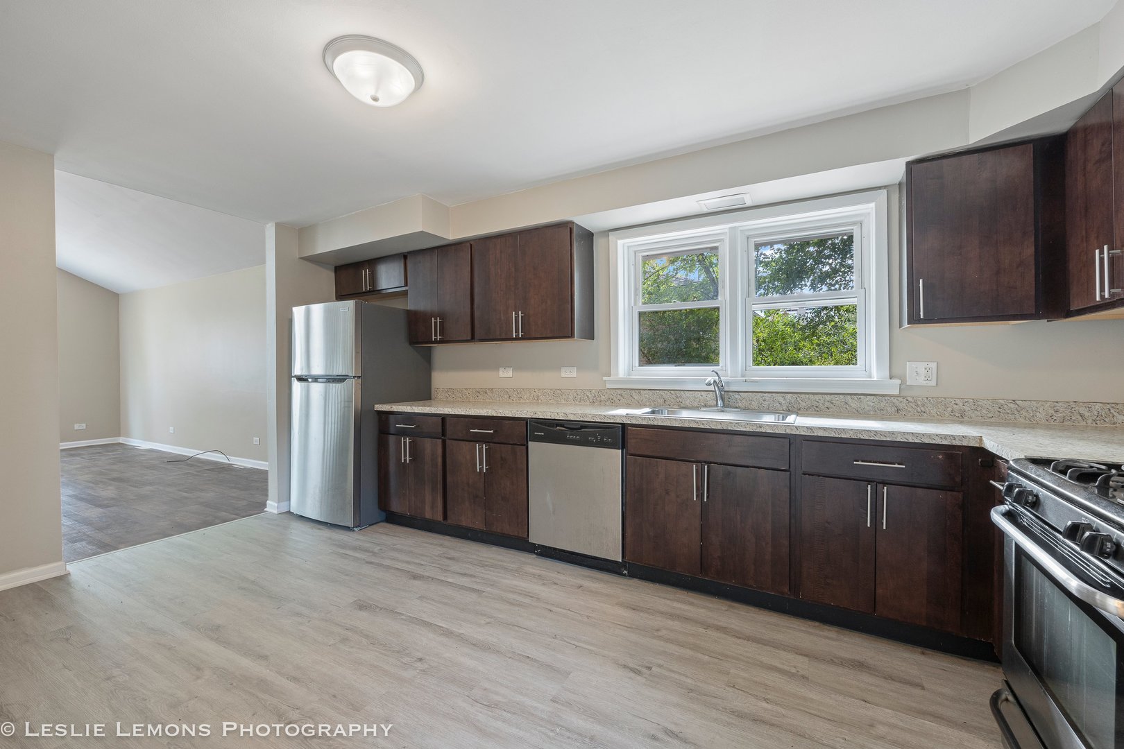 612 Rozanne Drive Addison, IL 60101 - Photo 9 of 33 Gallery Image 9