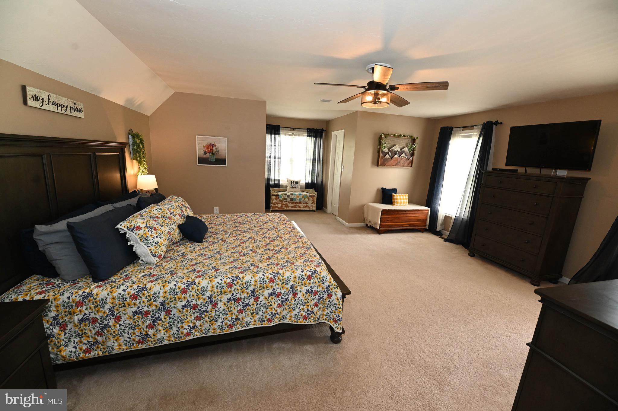 32 Valley Road Shrewsbury, PA 17361 - Photo 19 of 56 Relax in this wonderful master bedroom