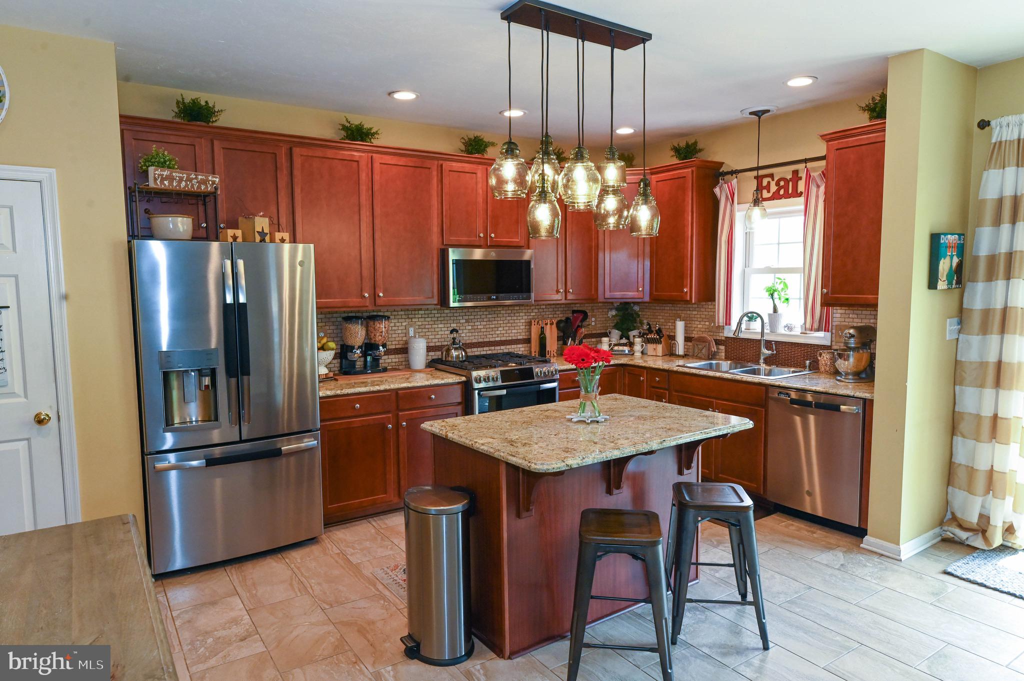 32 Valley Road Shrewsbury, PA 17361 - Photo 10 of 56 Upgraded kitchen!