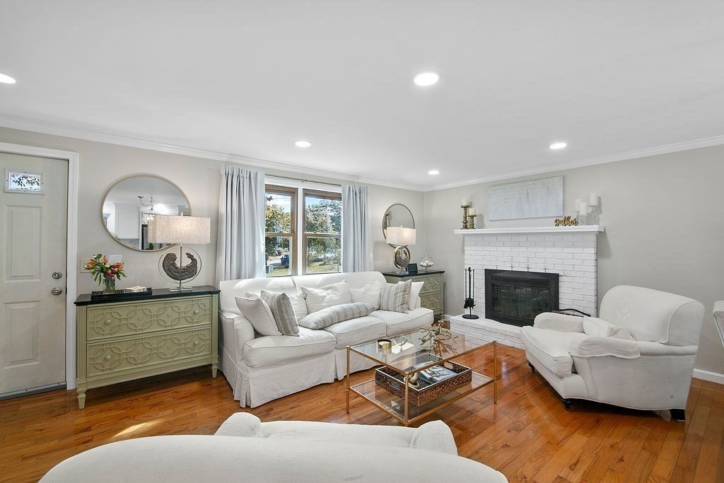 28 Pinta Circle Springfield, MA 01104 - Photo 7 of 36 Gallery Image 7
