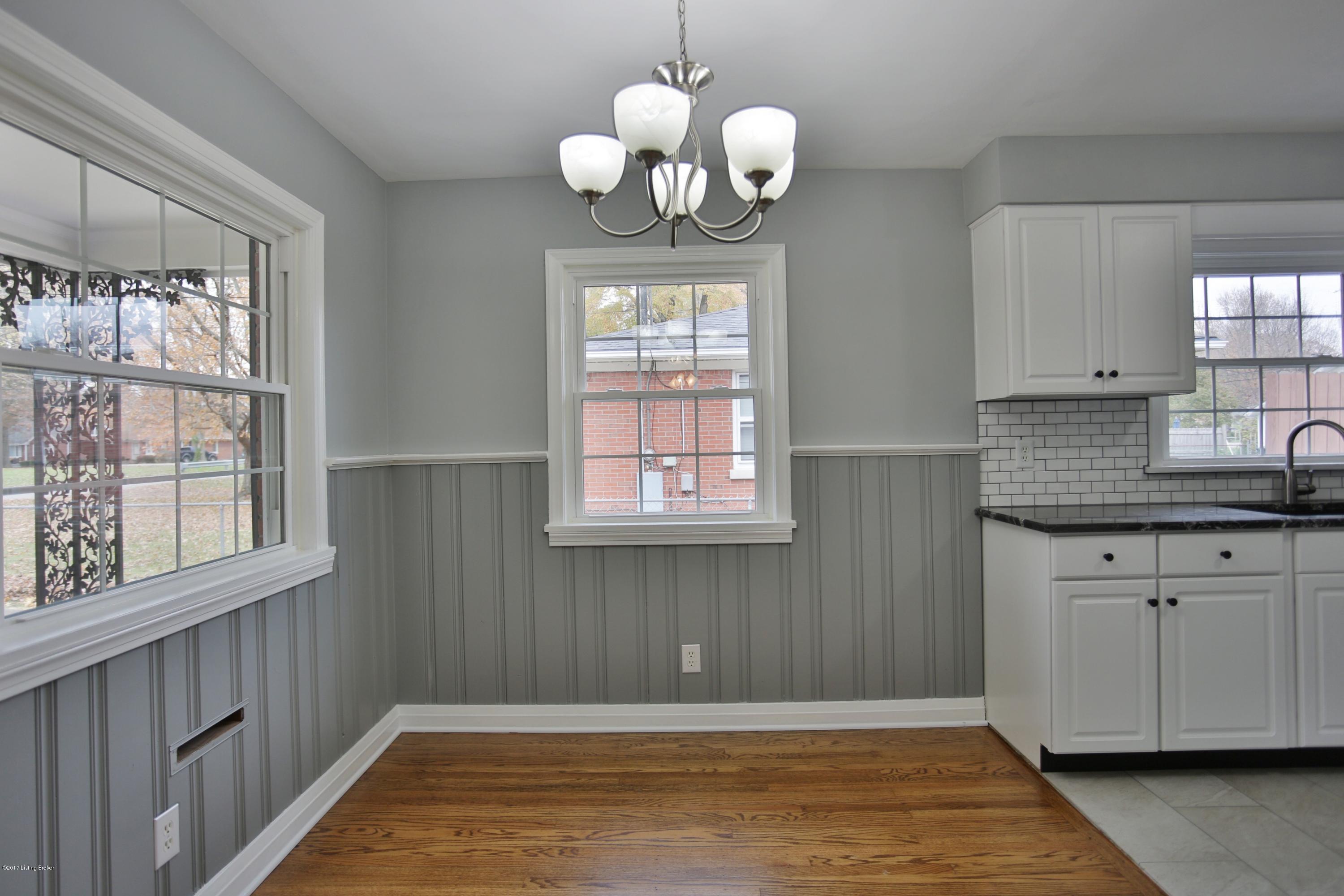 8275 Walker Road Louisville, KY 40258 - Photo 6 of 31 3