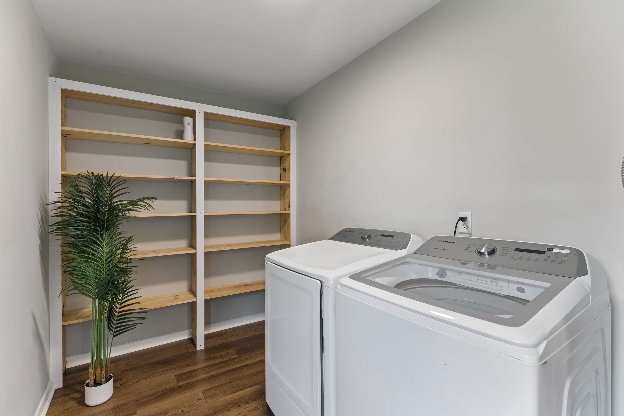 3908 Cedar Street Centerville, TN 37033 - Photo 13 of 31 a utility room with dryer and washer