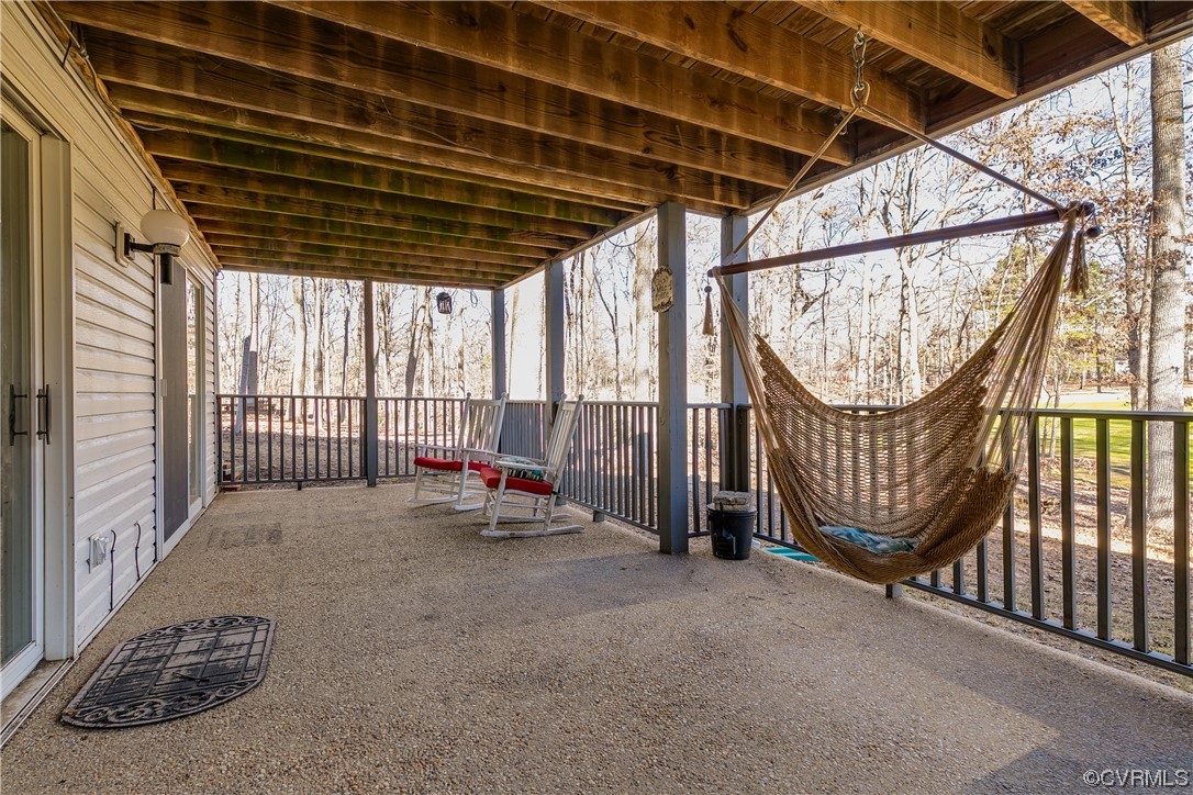 29 Out Of Bounds Road Palmyra, VA 22963 - Photo 47 of 49 a view of porch with furniture