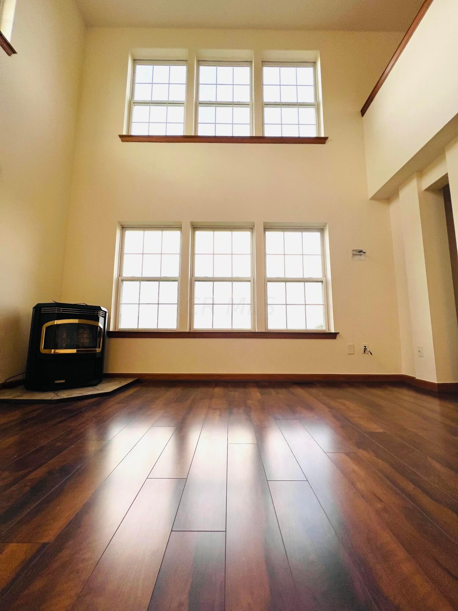 16362 Smith Road Fredericktown, OH 43019 - Photo 12 of 44 2 story living room