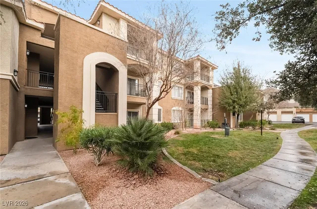 $1,400 | 2900 Sunridge Heights Parkway, Unit 1715, Henderson, NV 89052