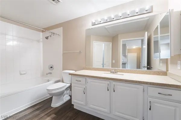 $1,290 | 2900 Sunridge Heights Parkway, Unit 1715, Henderson, NV 89052