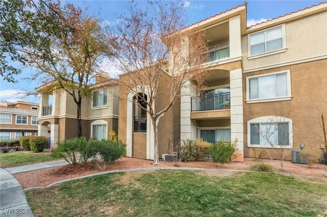 $1,400 | 2900 Sunridge Heights Parkway, Unit 1715, Henderson, NV 89052
