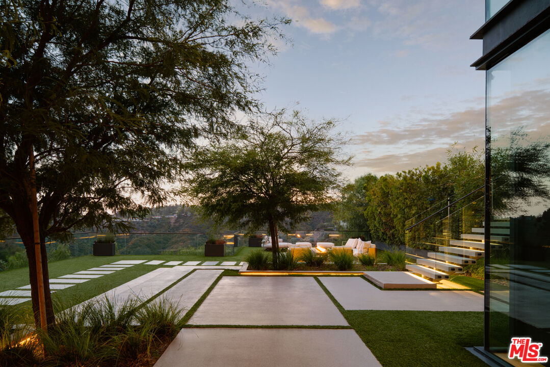 1853 Bel Air Road Los Angeles, CA 90077 - Photo 35 of 54