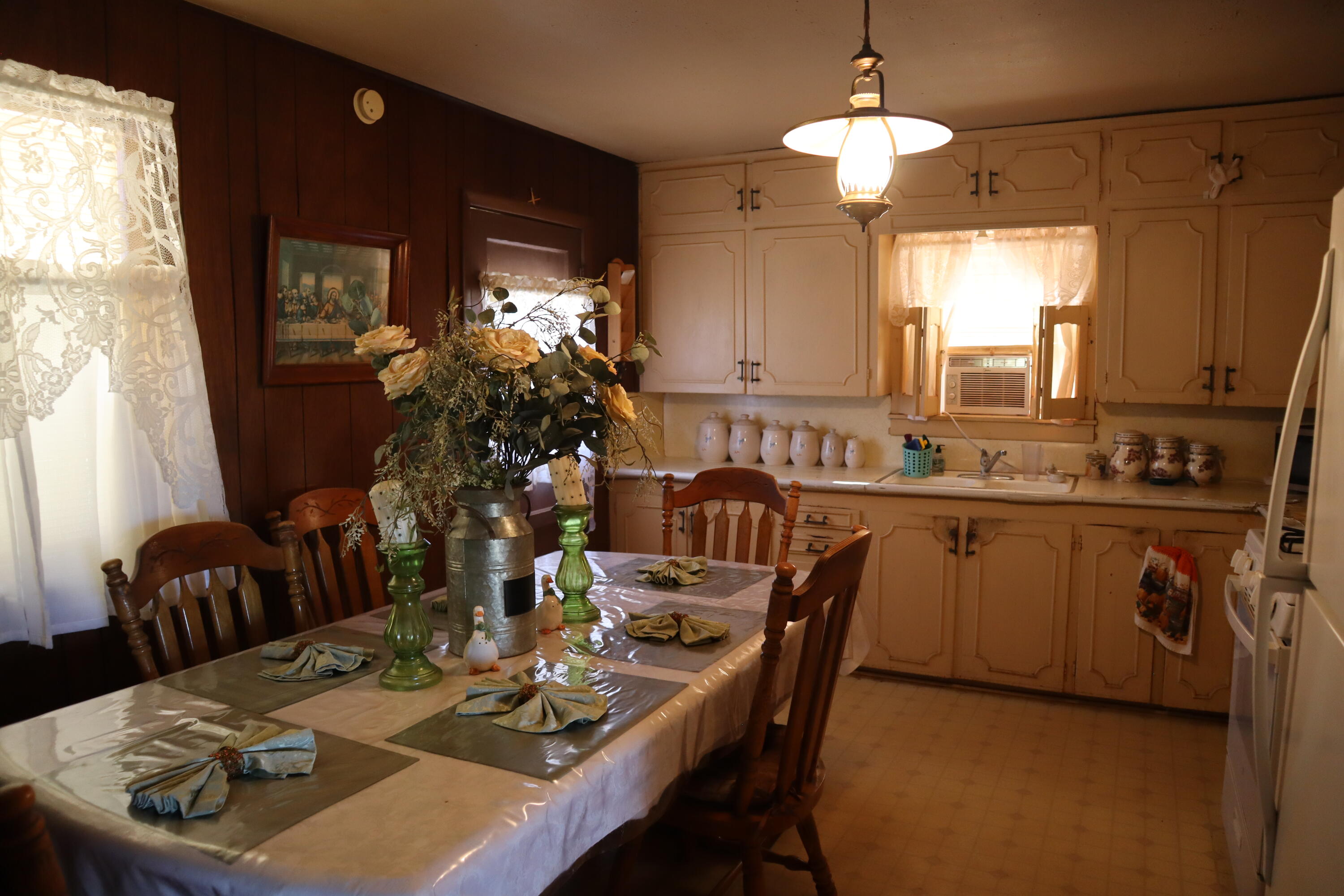 5993 Jaguar Road Levelland, TX 79336 - Photo 8 of 24 a dining room with furniture and window