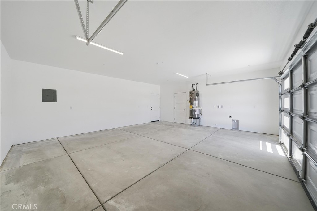 12658 Standing Bear Road Apple Valley, CA 92308 - Photo 36 of 39