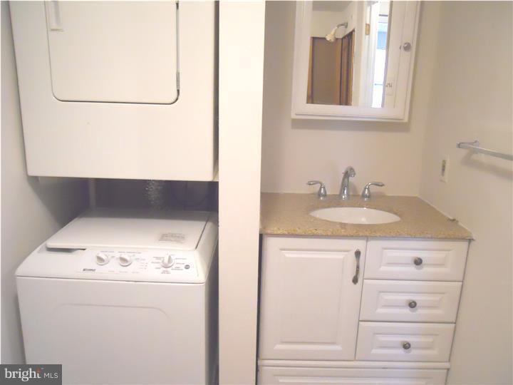 2204 Eagle Road West Chester, PA 19382 - Photo 11 of 13 Bathroom