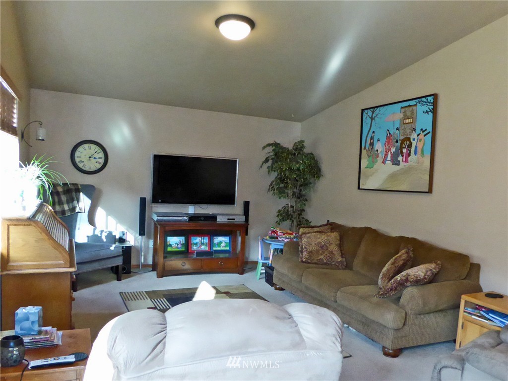 1881 Little Hanaford Road Centralia, WA 98531 - Photo 8 of 21 Gallery Image 8