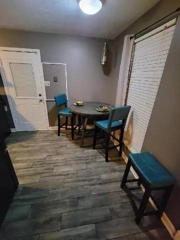 $1,900 | 1849 Redwood Drive, Harvey, LA 70058