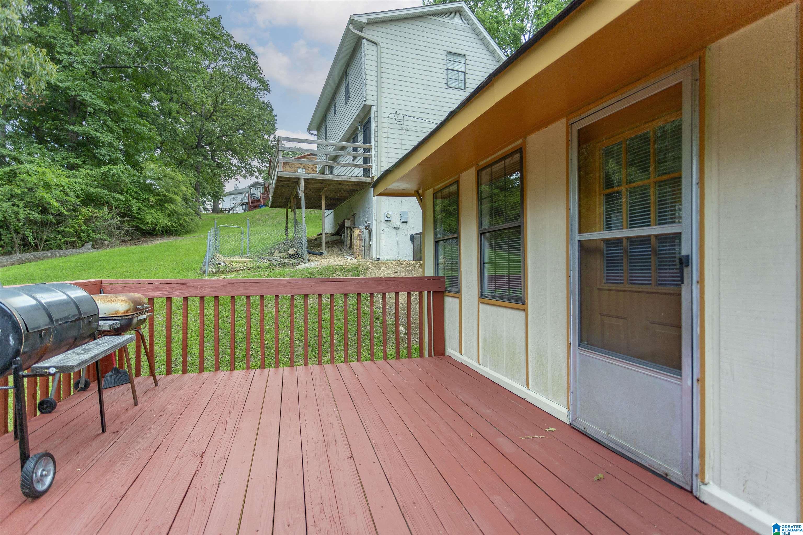 609 Live Oak Circle Fairfield, AL 35064 - Photo 23 of 28