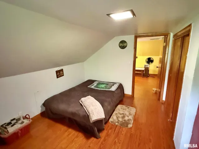 $197,900 | 200 Crestview Drive, Dongola, IL 62926