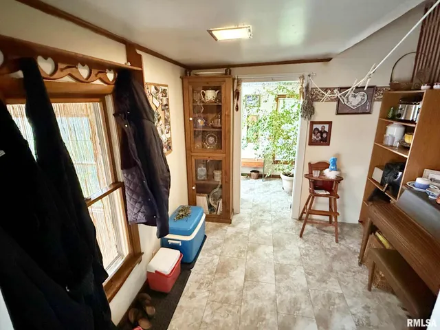 $197,900 | 200 Crestview Drive, Dongola, IL 62926