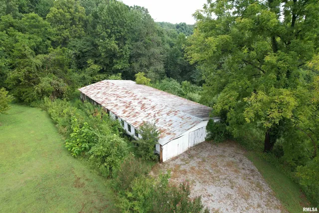 $197,900 | 200 Crestview Drive, Dongola, IL 62926