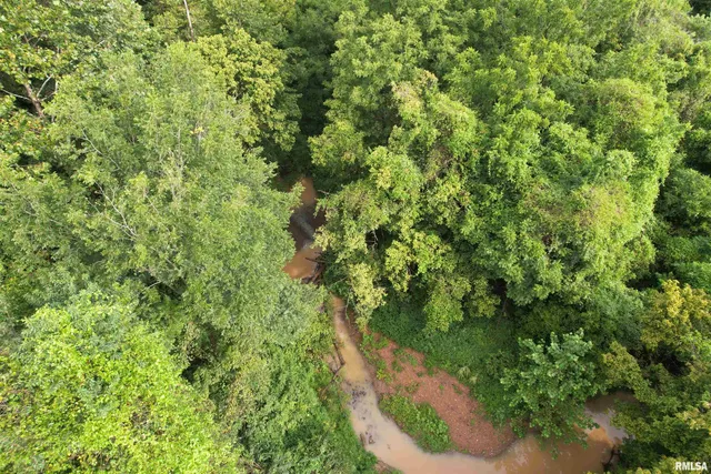 $197,900 | 200 Crestview Drive, Dongola, IL 62926