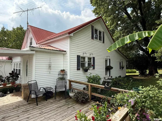 $197,900 | 200 Crestview Drive, Dongola, IL 62926