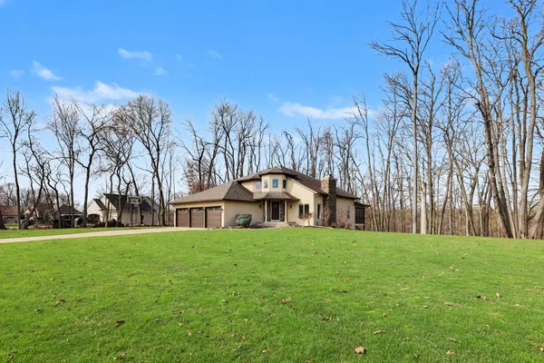 $865,000 | 2011 Knollpoint Drive Northeast, Ada, MI 49301