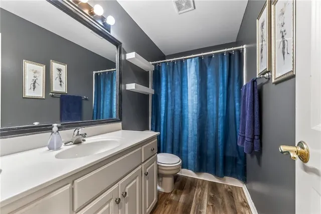 $329,900 | 5509 Long View Drive, St. Joseph, MO 64503