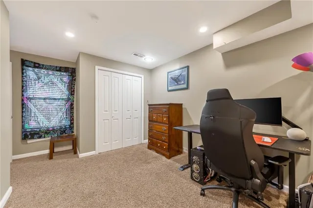 $329,900 | 5509 Long View Drive, St. Joseph, MO 64503