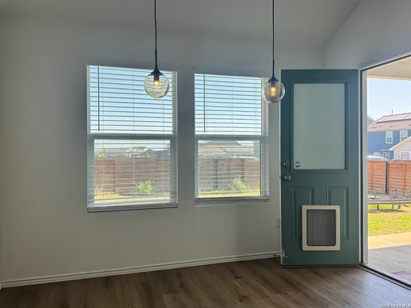 $2,475 | 370 Carmello, Kyle, TX 78640
