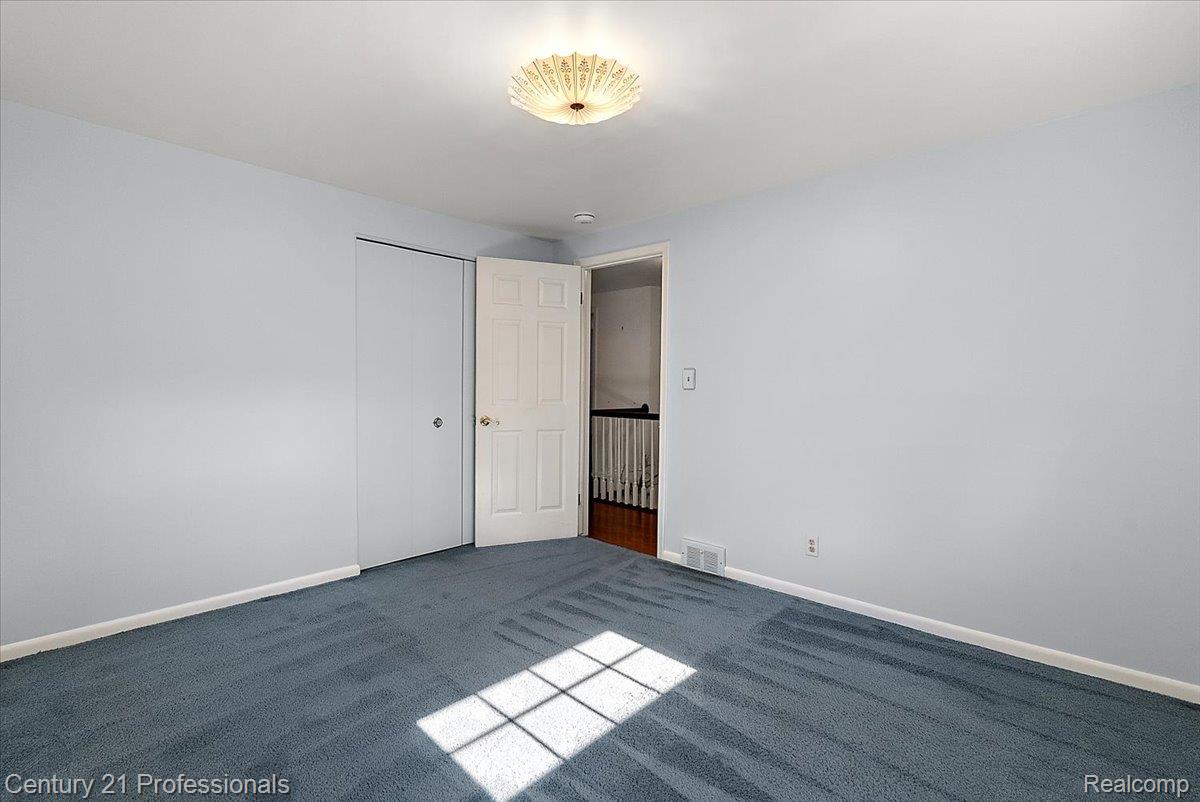633 Foxhall Road Bloomfield Hills, MI 48304 - Photo 50 of 61 Bedroom