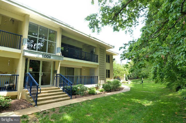 Exterior (Front)