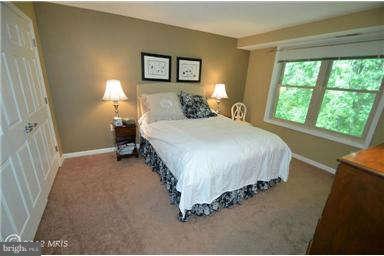 Bedroom (Master)