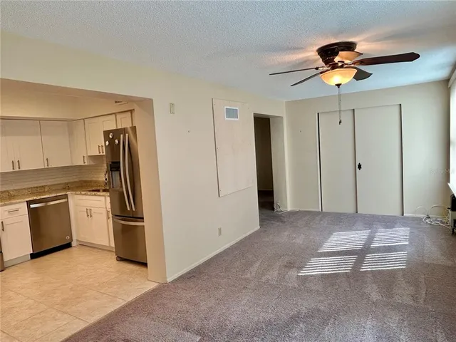 $199,900 | 2070 World Pkwy Boulevard, Unit 36, Clearwater, FL 33763