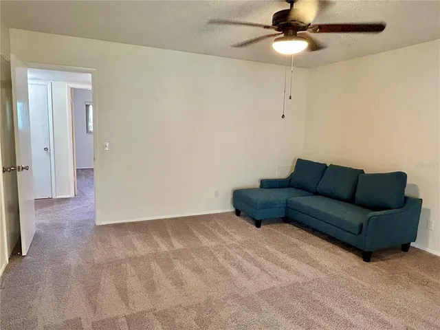 $199,900 | 2070 World Pkwy Boulevard, Unit 36, Clearwater, FL 33763